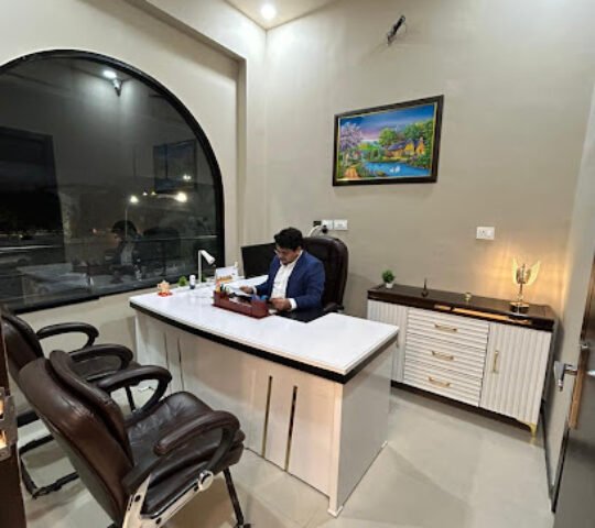 Dr. Shikha Khare MD DERMATOLOGIST (Trimed Multi speciality clinic)