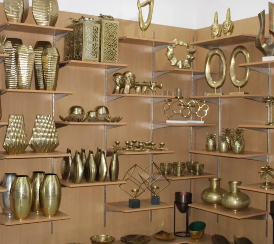 Vmake Finessee – Exclusively Handcrafted Home Decor Artifacts & Brass Idol Statues